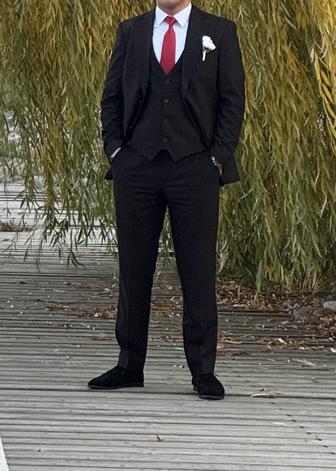 Классический костюм мужской