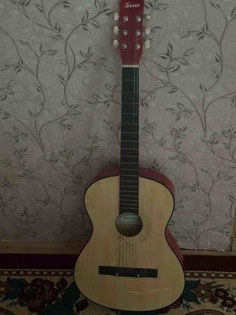 Продам гитару