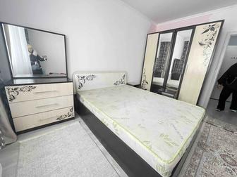 Продам спальный гарнитур