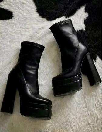 Батильоны на высоком каблуке