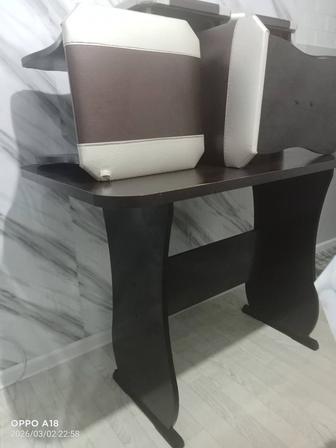 Стол 4 орындығымен