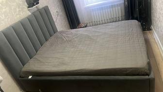 Кровать продам