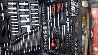 Набор ключей 216 предметов