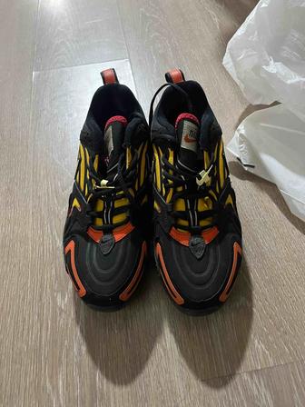Кроссовки Nike
