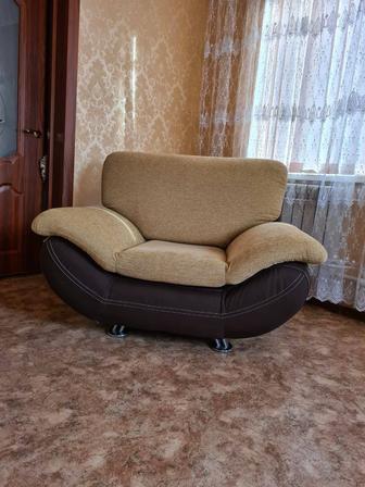 Услуги мастера по перетяжке мягкой мебели.