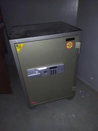 Продам огнестойкий сейф Booil TOPAZ BST-900