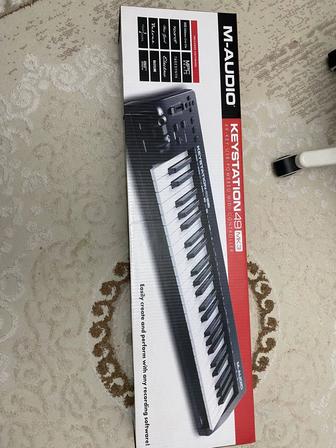 Продам миди клавиатуру за 35000