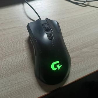 Продам игровую мышь Logitech