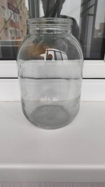 Продам стеклянные банки 2 л.