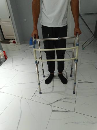 Продается ходунок для взрослых