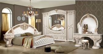 Продается мебельный гарнитур для спальни