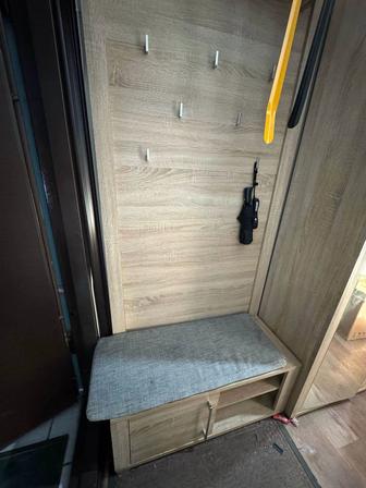 Продается комплект мебели в прихожую