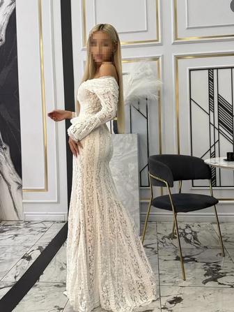 Элегантное кружевное платье в пол