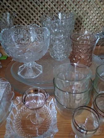 Продам стеклянную посуду.Креманки,стаканы