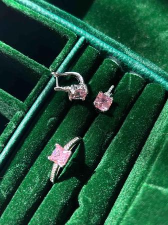 Изысканный комплект украшений из серебра 925 пробы