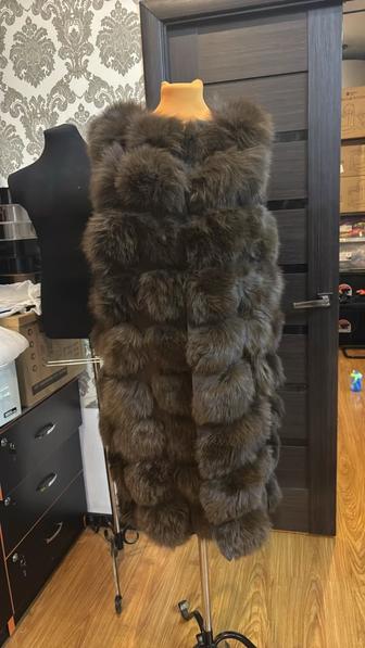 Меховая жилетка