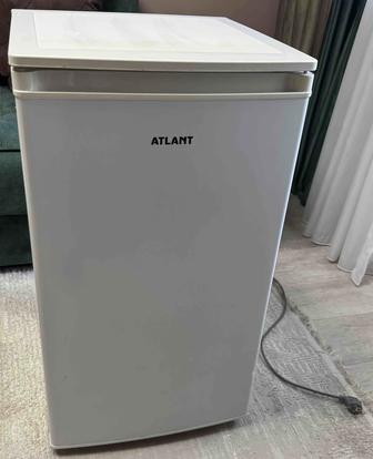 Продам морозильную камеру Atlant