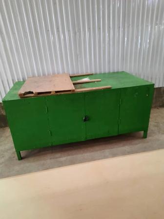 Прилавка железная