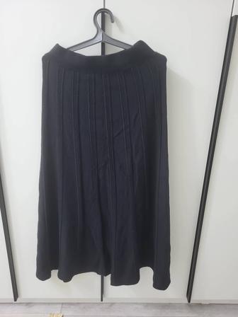 Кофта тёплая .Юбка вязантёплаяная