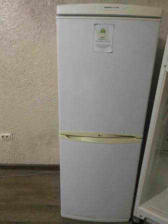 Продам холодильник LG