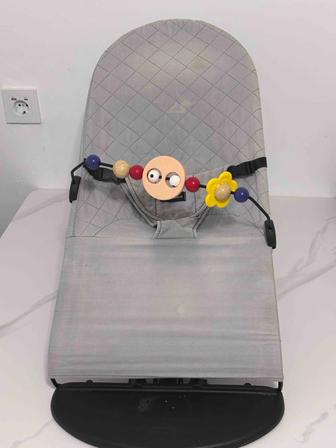 Балаларға арналған шезлонг сатылады (б/у)