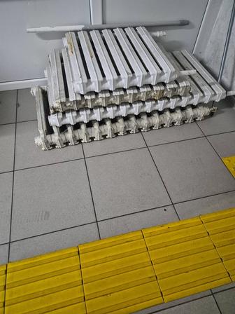 Продам батареий чугунные