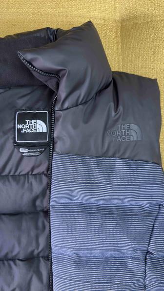 Пуховой жилет. The North Face. Оригинал.