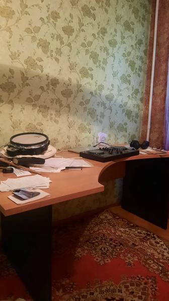 Продам шикарный стол