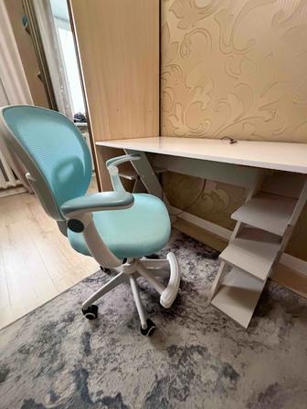 Стол и стул