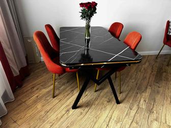 Стол обеденный