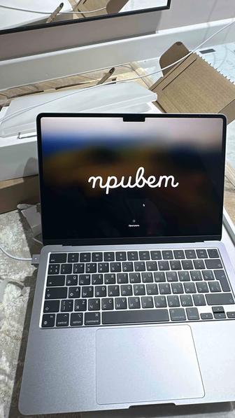 Macbook Air 13 M2 16/256