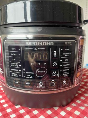 Продам мультиварку скороварку Redmond RMC RM504, бу в отличном состоянии