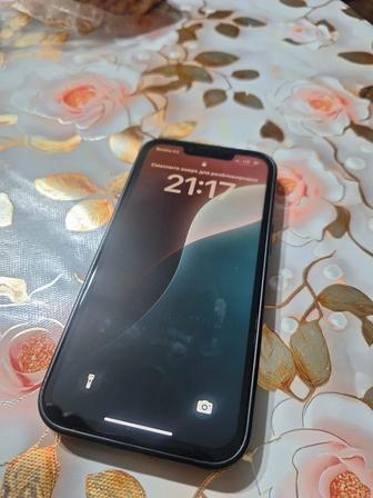 Продам айфон 13 256 гб
