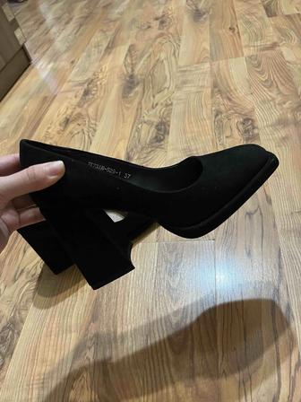 Женские туфли