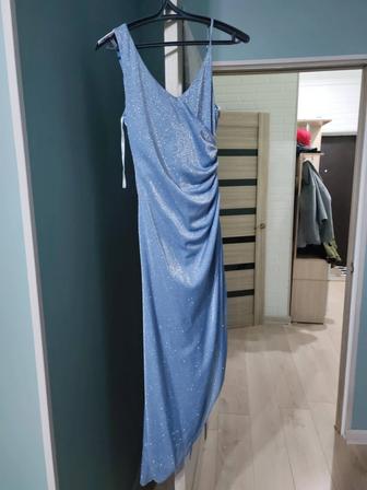 Платье вечернее