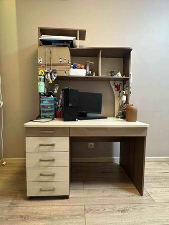 Парта для учебы