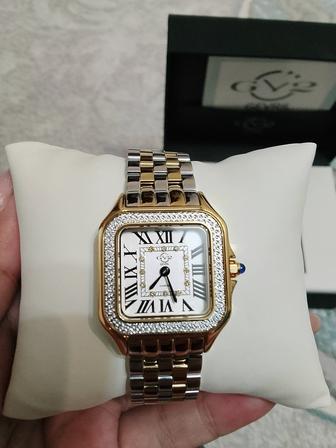 Наручные женские часы