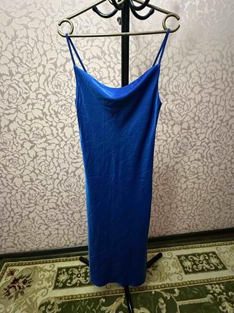 Атласное платье с пиджаком