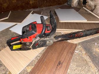 Продам бензопилу