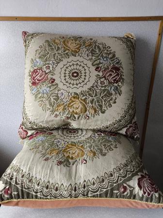 Подушки диванные