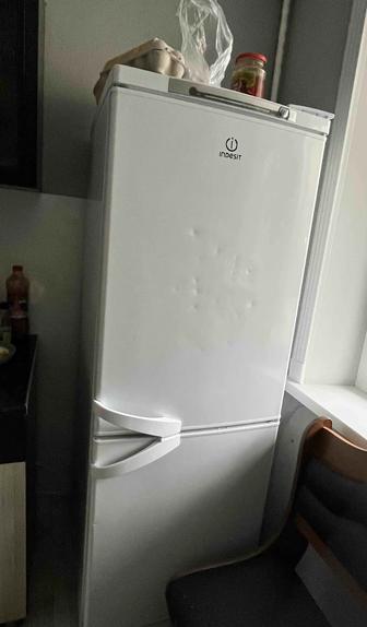 Отдам холодильник бесплатно