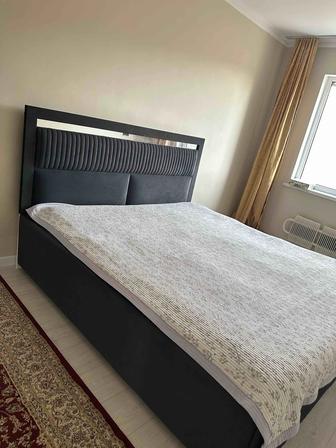 Двухспальная кровать