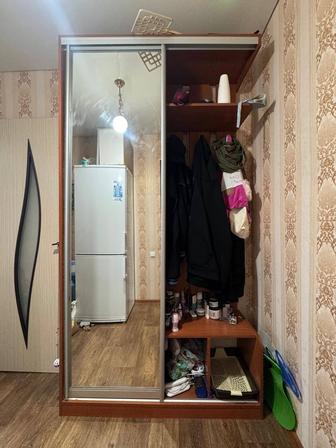 Продам прихожую шкаф-купе