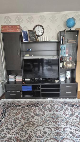 Продам горку в гостиную