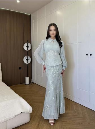 Платье вечернее