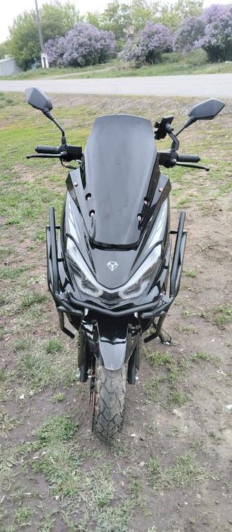 Продам скутер KMD maxxi