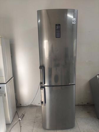 Продам холодильник LG NoFrost высота 2 метра