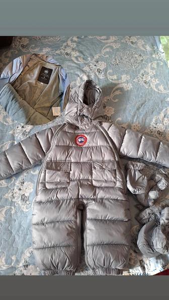 Продам детские зимние комбинезоны,рр все 1года