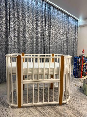 Продам детскую кроватку-трансформер