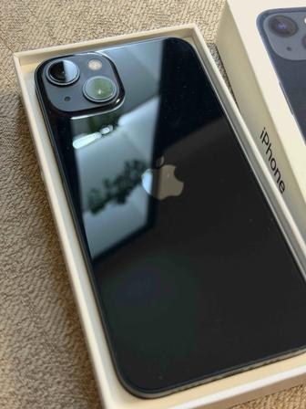 Продам Айфон 13